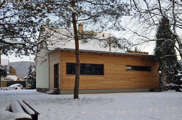 REKONSTRUKCE A DOSTAVBA RODINNÉHO DOMU V DOBŘICHOVICÍCH-1